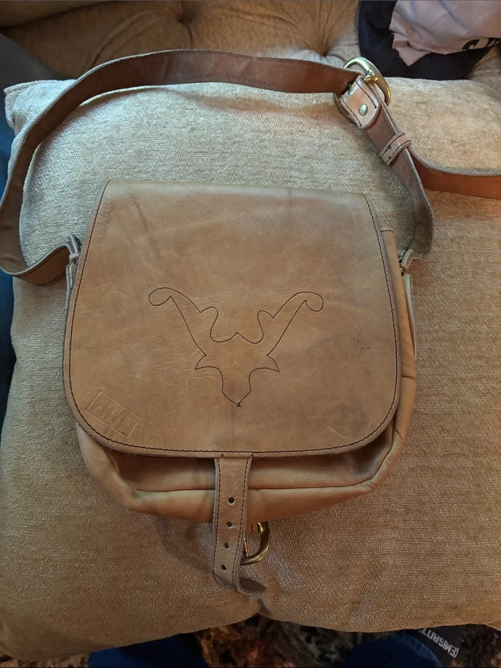 Frye Leather Crossbody Messenger Bag in Tan